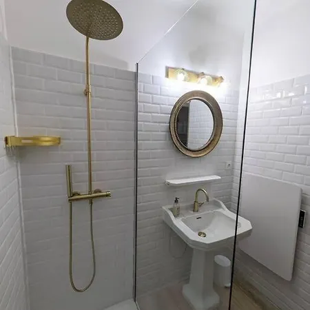 Apartment Le Numero 1 *